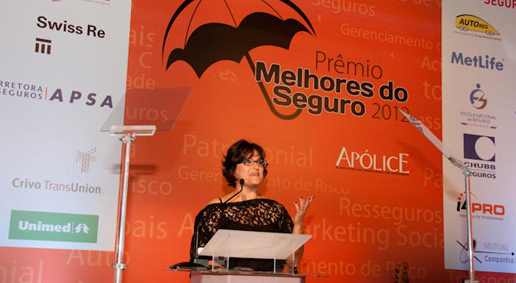 Kelly Lubiato, diretora de redação da Revista Apólice