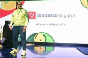 Medalhistas olímpicos são premiados pelo Grupo Bradesco Seguros