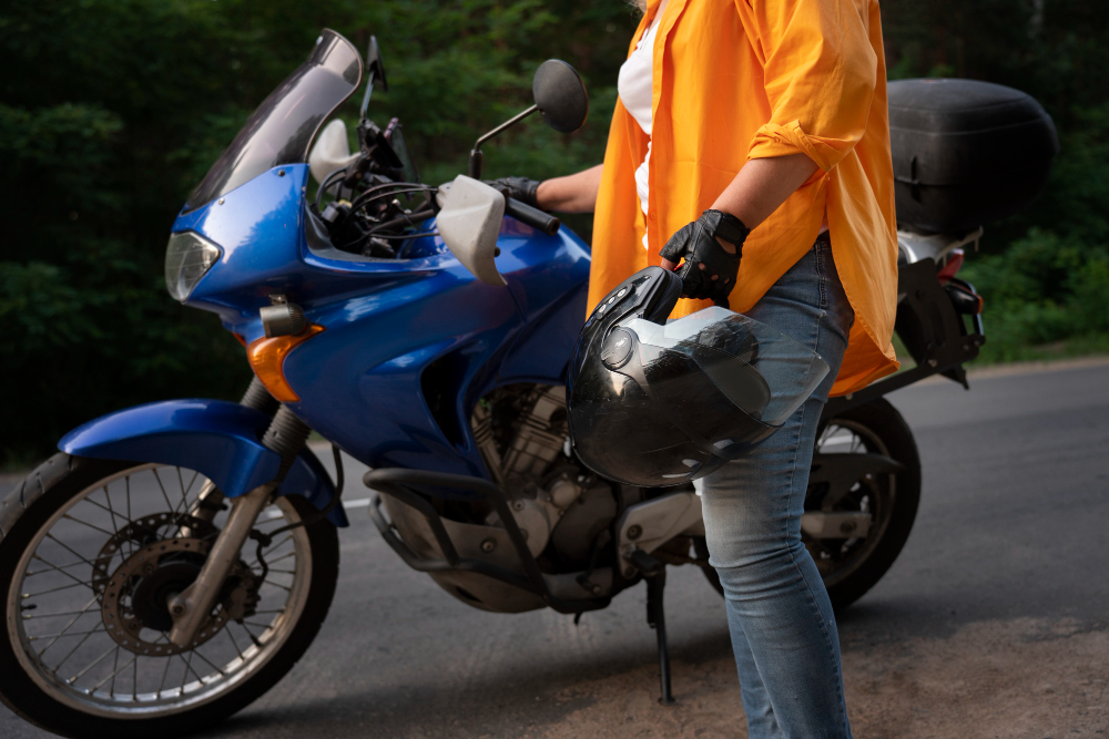 Azul Seguros estreia no mercado de motos com seguro acessível e pensado