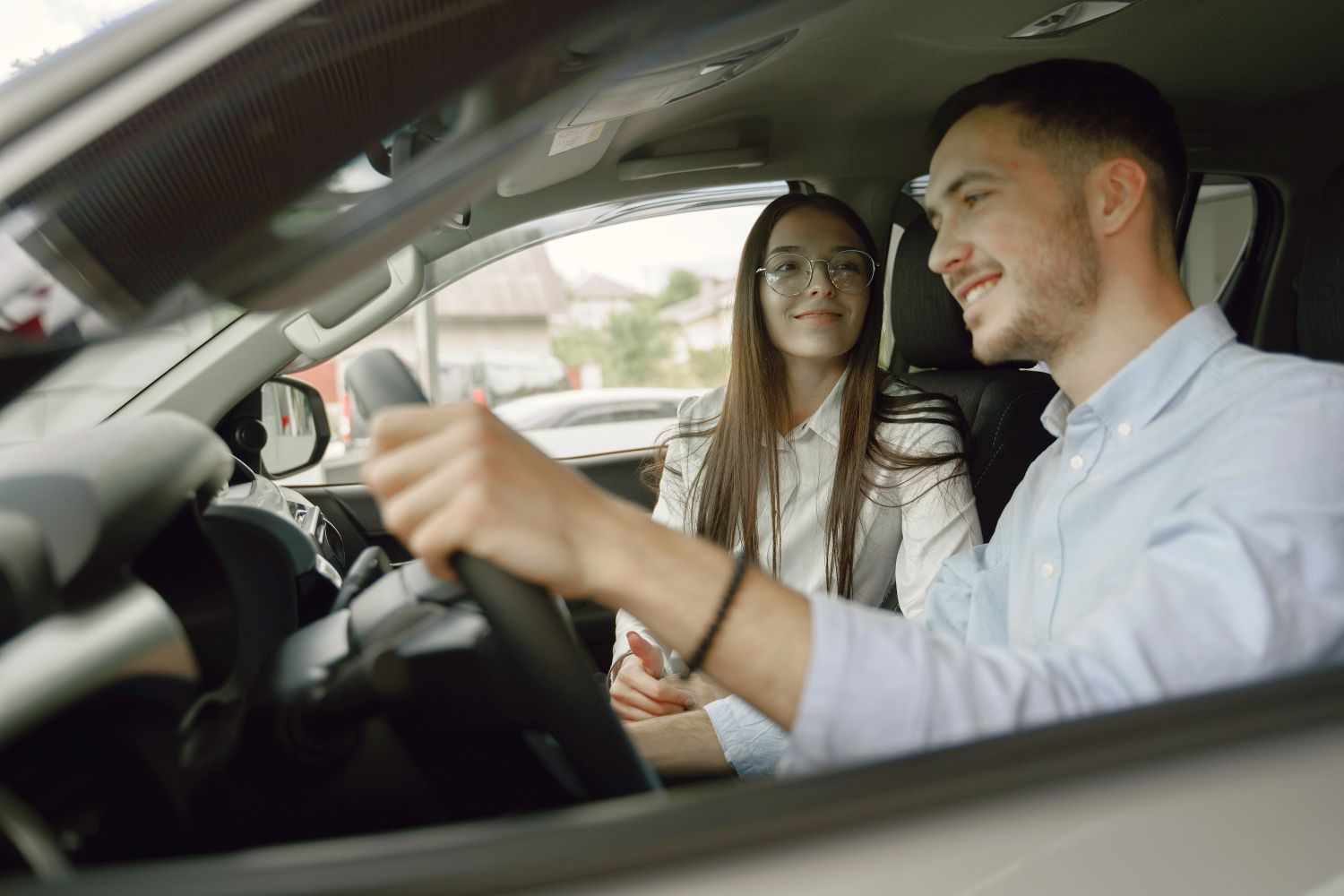 Lojacorr e Suhai lançam campanha de Seguro Auto para veículos com mais de 10 anos