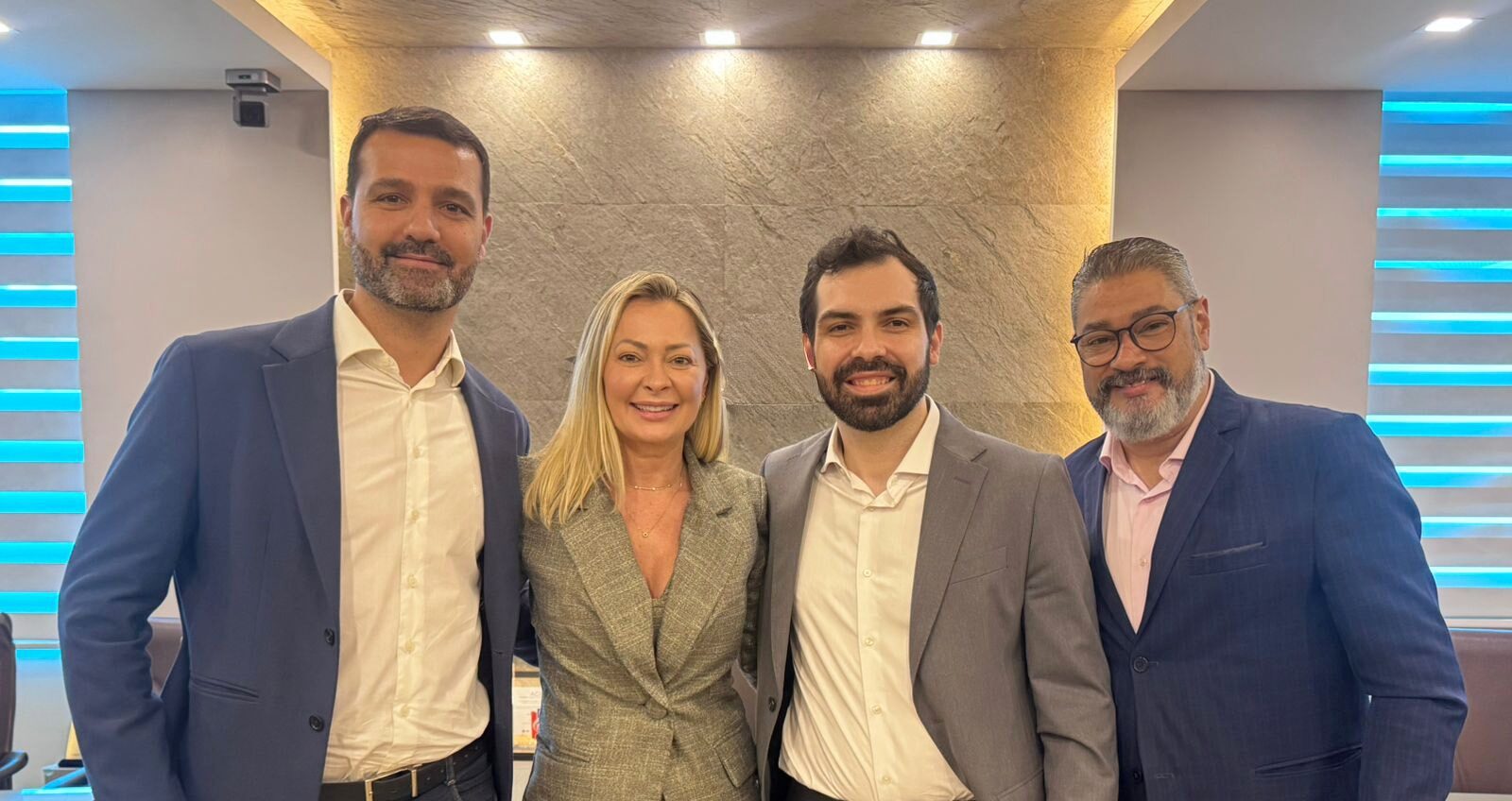 Oxxy Seguradora anuncia novo posicionamento e reforça equipe para expansão nacional