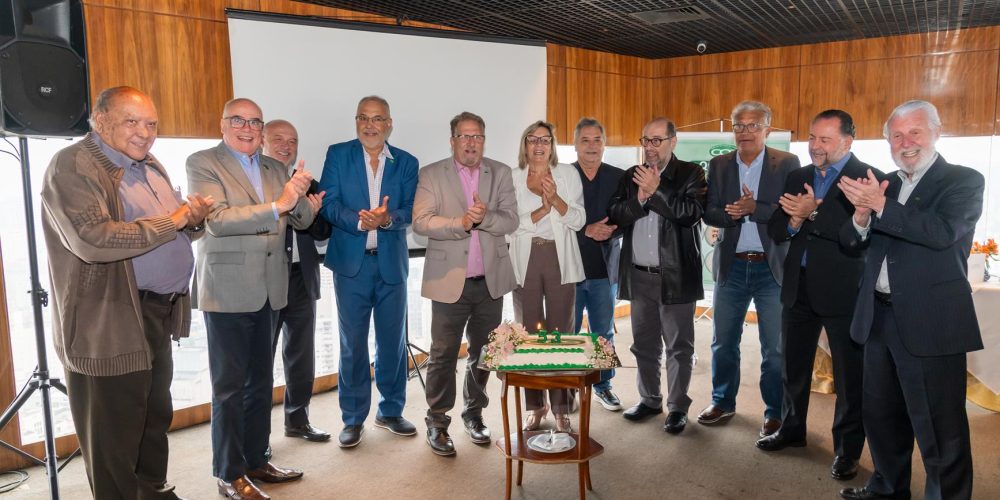 Diretoria comemora 53 anos do CCS-SP