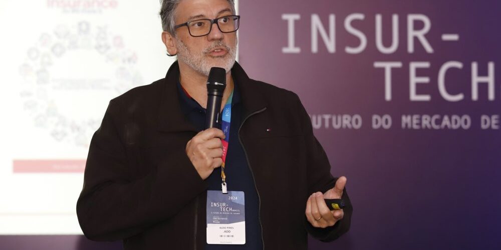 Debate sobre impactos da inteligência artificial em seguros é tema central do Insurtech Brasil 2025