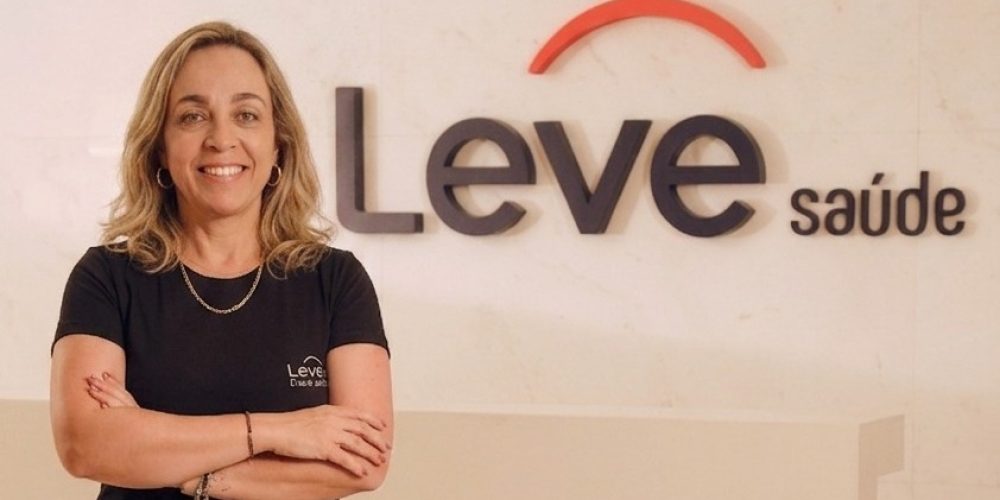 Andrea Damásio, gerente comercial da Leve Saúde (1)