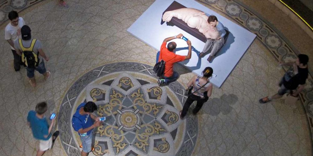 Visitantes conferem a exposição ComCiência, em São Paulo. Foto: André Tambucci, Fotos Públicas