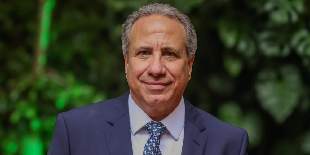 Dr.-Roberto-Seme-Cury-presidente-da-SINOG-vertical