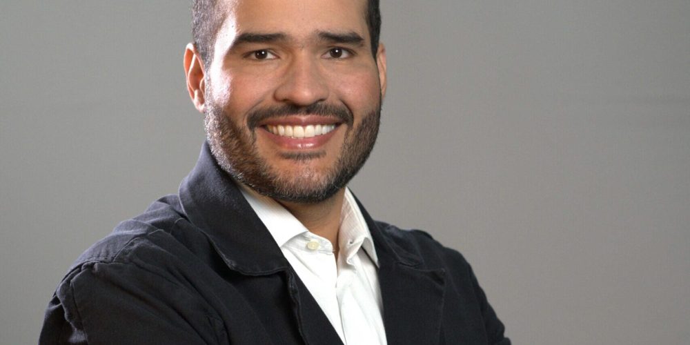 ENS completa 54 anos de formação e capacitação profissional