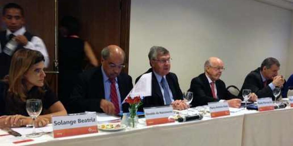 Presidentes da CNseg e federações falam dos resultados de 2013