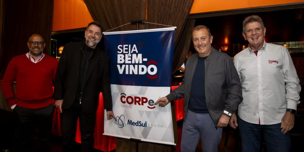 Manoel Fontes, superintendente Comercial CORPe; Mauro Manzano, diretor Comercial MedSul; Dirceu Canal, presidente CORPe; e Claudio Pardal, diretor Comercial CORPe