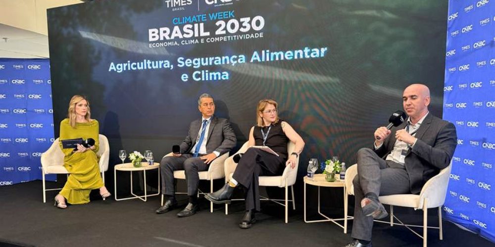 Da esq. para dir.: Natália Ariede, Muni Lourenço, Samara Farias e⁠ Hailton Madureira